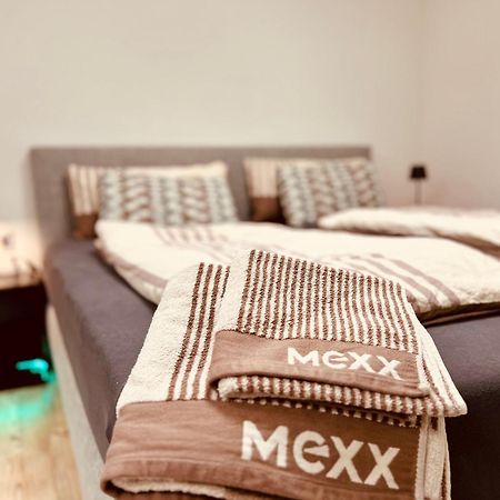 Cologne Luxe Living: Opulent Elegance Unleashed Colónia Exterior foto